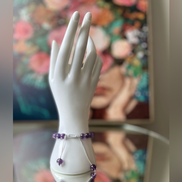 Handmade genuine gemstone bracelet. This Amethyst bracelet is adjustable. - Picture 3 of 7